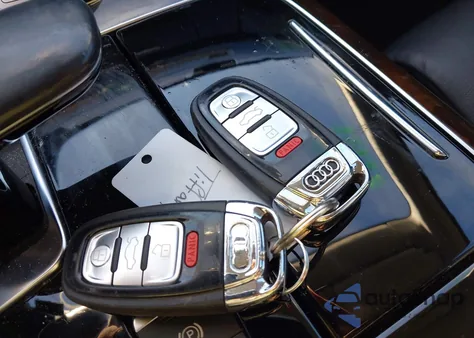 2015 Audi A8 L 4.0T z USA, uszkodzony, nr VIN WAU32AFD2FN012408